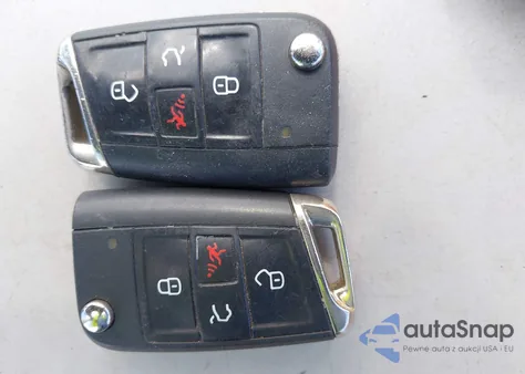 2021 Volkswagen Tiguan 2.0T Se/2.0T Se R-Line Black/2.0T Sel from USA, damaged, VIN 3VV3B7AX4MM136860